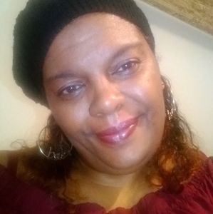 Meet your Posher, Alisa